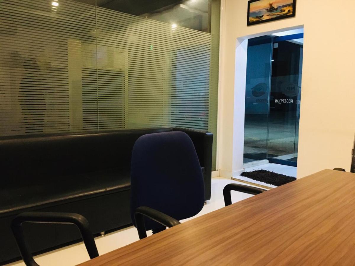 Mp Residancy Hotel Perintalmanna Ngoại thất bức ảnh