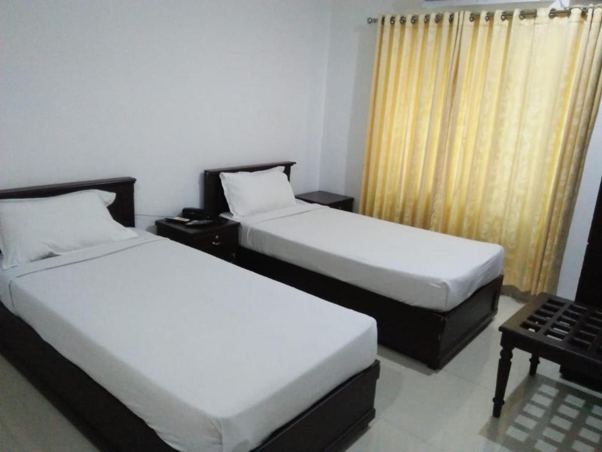Mp Residancy Hotel Perintalmanna Ngoại thất bức ảnh